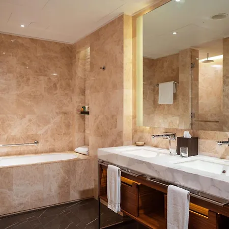 Hilton 5* Kiev
