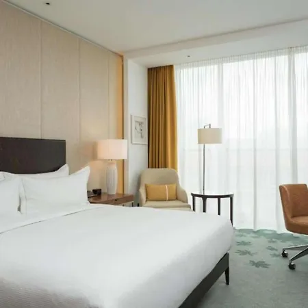 Hilton Hotel 5*
