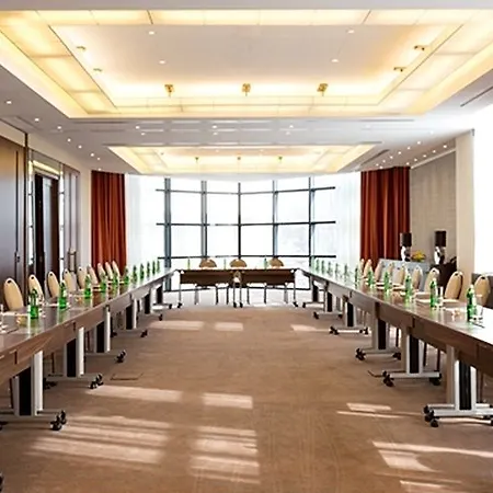 Hilton Hotel 5*