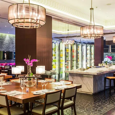Hilton 5* Kiev