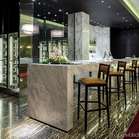 Hilton Hotel 5*
